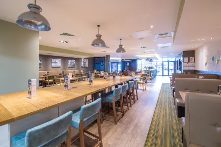 Premier Inn Basingstoke Town Centre Отели в г. Олд Бейсинг энд Личпит