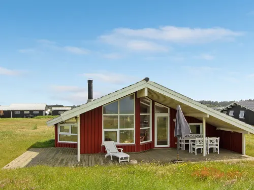 "Asta" - 85m from the Sea