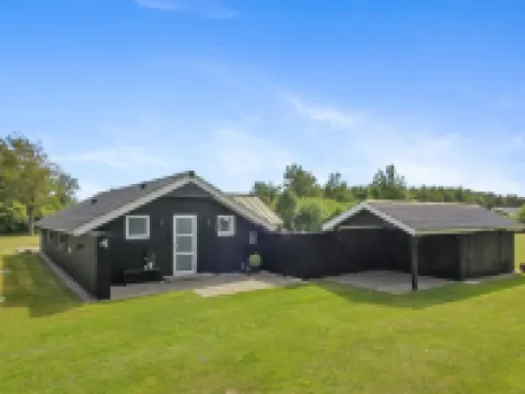 "Harmen" - 1.1km from the Sea Hotels in Bindslev