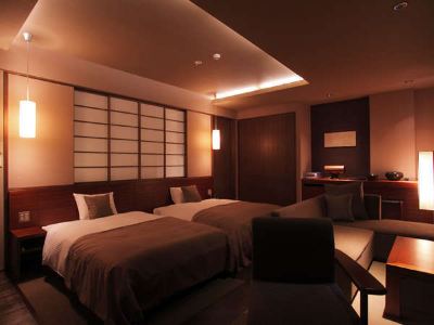 ダブルルーム(浴室) 時音の宿 湯主一條の写真