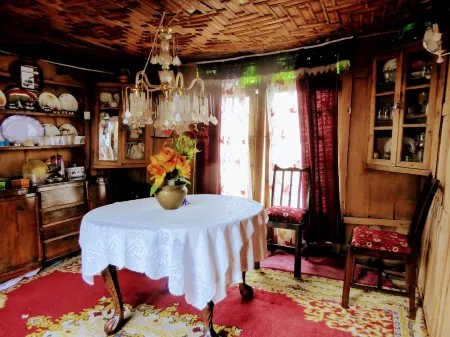 House Boat Royal Lodge