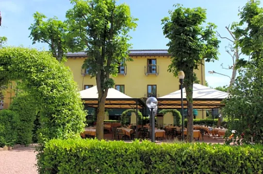 Hotel Ristorante Vecchia Riva