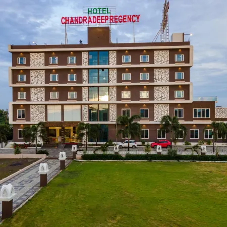 Hotel Chandradeep Regency