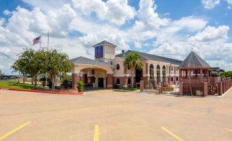 Motel 6-Brenham, TX