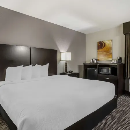 Best Western Plus Jonesboro Inn Suites