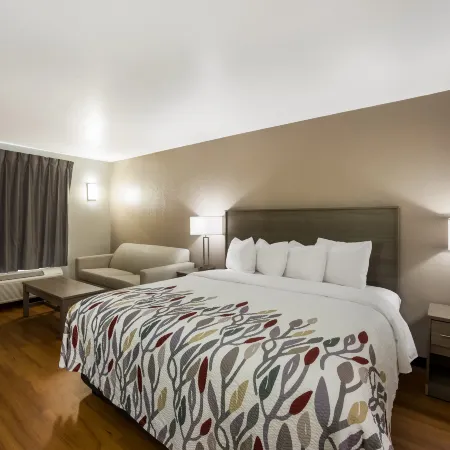 Red Roof Inn & Suites Thomasville