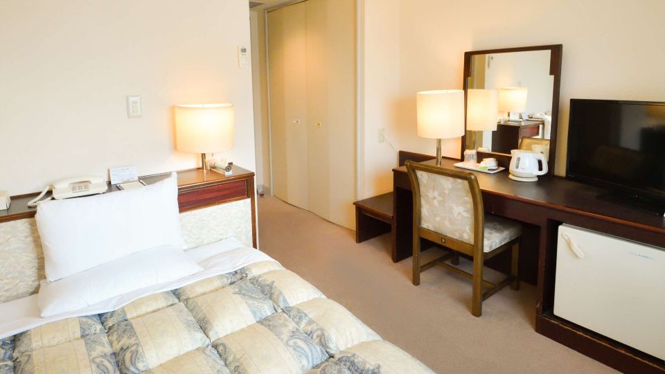 Sanda Summit Hotel