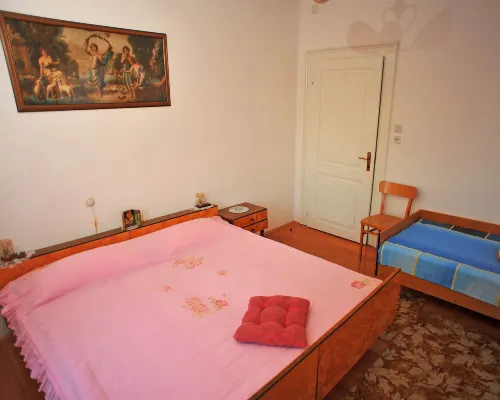 Mirta Hotels in Sutivan