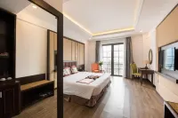 Mong CAI Palace Hotel Các khách sạn gần Nhà Vườn Hải Yến ( Khu vui chơi câu cá, ẩm thực)
