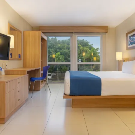 City Express by Marriott San Jose Costa Rica Отели рядом с достопримечательностью «Комплекс «Авенида Эскасу»»