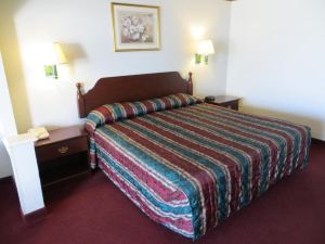 Executive Inn & Suites West Columbia