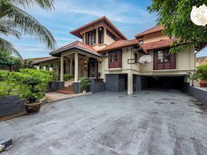 1km to KLCC 6R5B Private Pool Bungalow