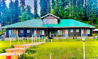 Pine View Resort Hotels in Gulmarg