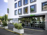 Ibis Styles Genève Carouge Hôtels à proximité de : Centre Universitaire d'Informatique (CUI)