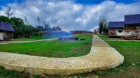 Sofia's Lake Resort Hotels in Paete