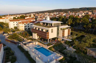 Aminess Vival Velaris Resort فنادق في Supetar