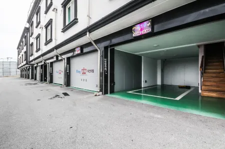 Muan Namak King Self Check-in Motel