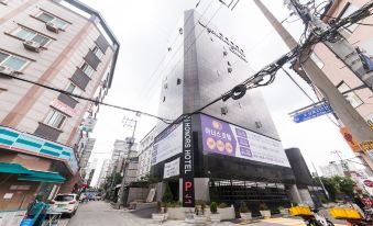 8. 오산 아너스 호..
