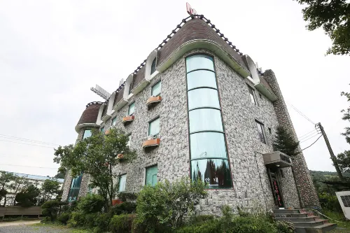Cheongyang Paradise Hotels in Cheongyang-gun