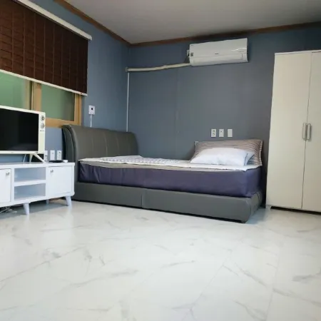 Naju Suparaejam Pension