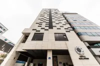 Hotel Cullinan Guro Hotels in Dongducheon