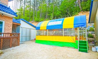 Hwayang Gyegok Domyeongsan Pension