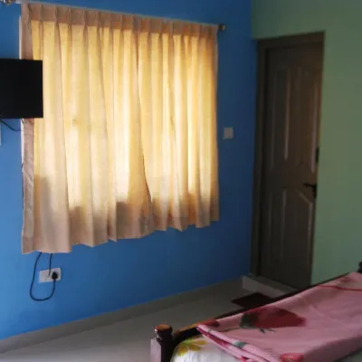 Akashadeepa Homestay Hotels near Raja Seat