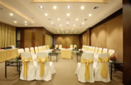 Express Towers Hotel