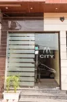Hotel M City Hotel berhampiran Guru Nanak Dev University
