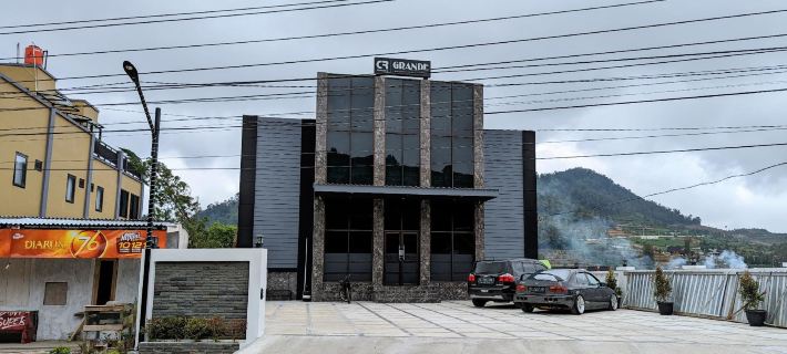 Charaka Grande Hotel a Reggenza di Wonosobo