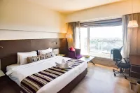 Regenta Central Grand Exotica Отели в г. Чинчвад