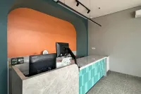 RedDoorz Plus @ Kedaton Lampung Hotels in Gedong Air