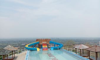 Paraland Resort Majalengka - Housity