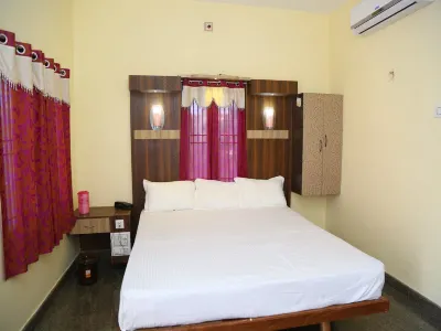 Vairavel Residency Hotels near Sri Subrahmanya Swami Devasthanam