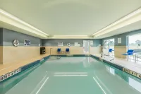 Holiday Inn Express & Suites WELLAND by IHG - Pools