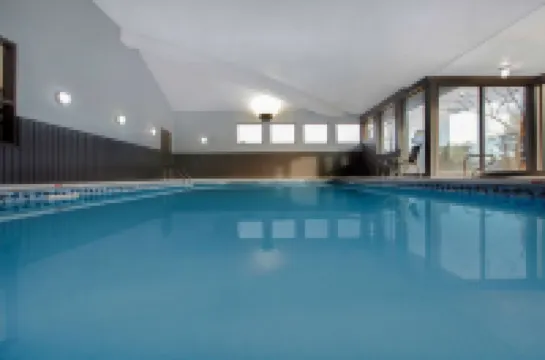 Days Inn by Wyndham Barrie