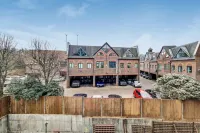 Deluxe Harrow Wembley Apartment Hotel a Harrow