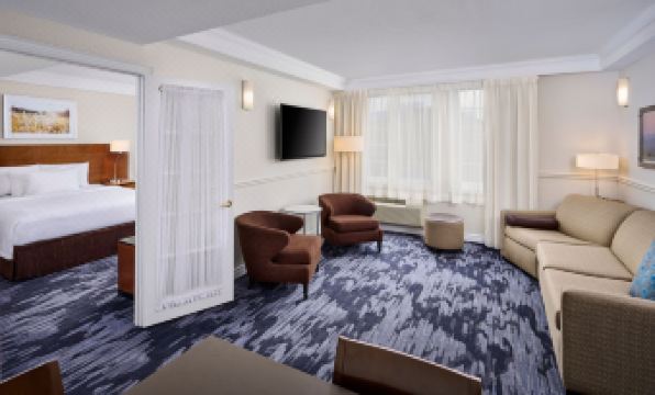 Fairfield Inn & Suites Ottawa Kanata