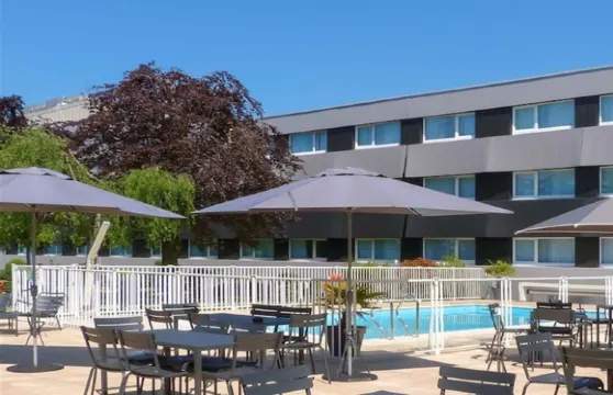 卡昂珍珠海岸諾富特酒店