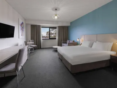 Mantra Melbourne Melton