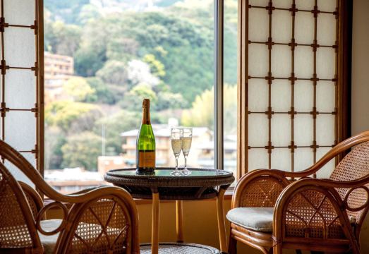 유노사토 수지나