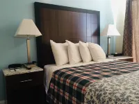 Dolphin Cove Motel - 2-Star