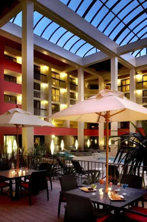 Hilton Club West 57th Street New York Отели рядом с достопримечательностью «The Langham»