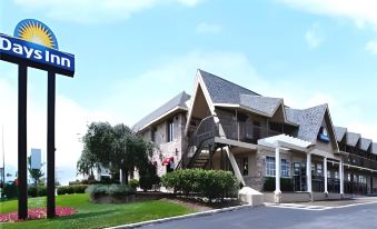 Days Inn by Wyndham Springfield/Phil.Intl Airport