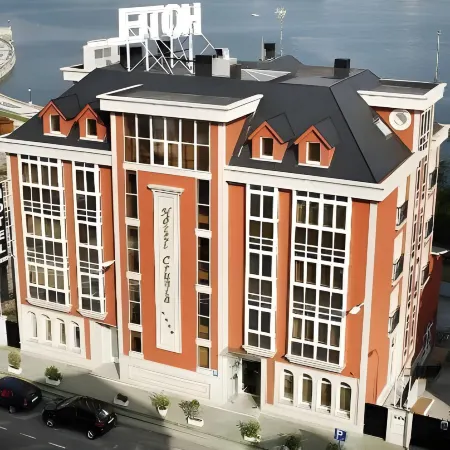 Hotel Crunia I A Coruña Отели рядом с достопримечательностью «Куль­тур­но-раз­вле­ка­тель­ный центр «Колизей» в Ла-Корунье»
