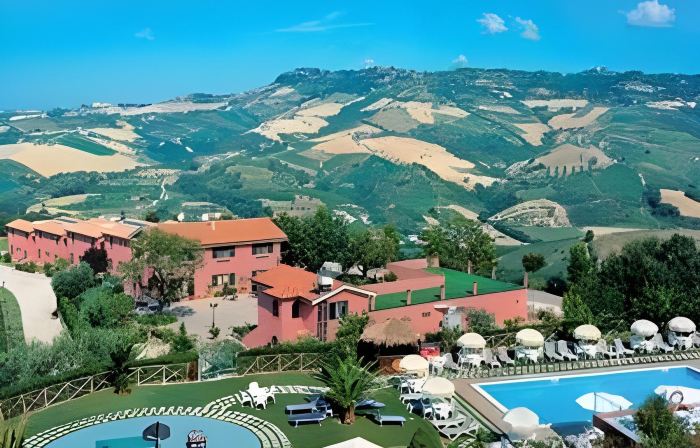 Country Hotel & Resort I Calanchi