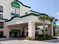Holiday Inn Express & Suites Jacksonville Airport Hotels in Jacksonville