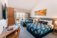 Discovery Resorts - Kings Canyon Hotels in Petermann