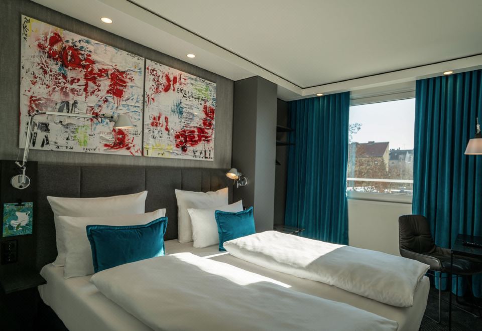 1. 모텔 원 베를린..