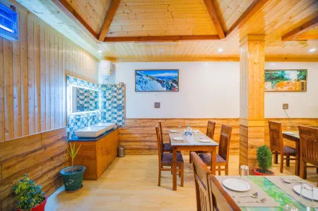 Tapovan Inn Hotel and Resort Отели в г. Чамоли